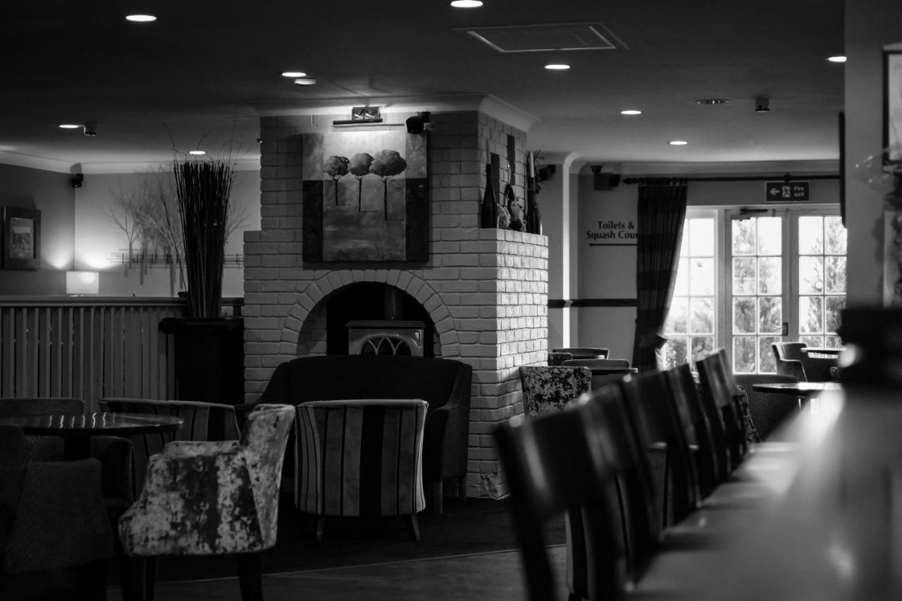 Crown Lodge Hotel Wisbech Exterior photo